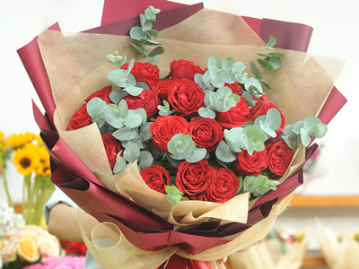 Các nguyên liệu cần có để tạo nên 1 bó hoa đơn giản