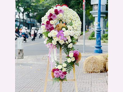 Top 10 mẫu hoa chia buồn cao cấp