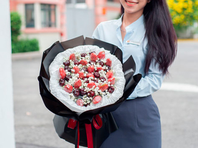 Hoa Valentine, ngoài hồng đỏ còn gì đặc biệt?