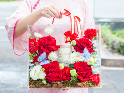 BẬT MÍ BỘ ĐÔI HOA VÀ NẾN LINH HỒN CỦA MỘT GIÁNG SINH ẤM ÁP